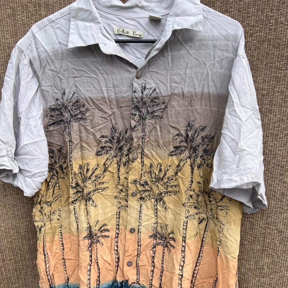 Batik Bay Shirt XL Men Hawaiian 100% Rayon Gradient Palm Tree Tropical Aloha